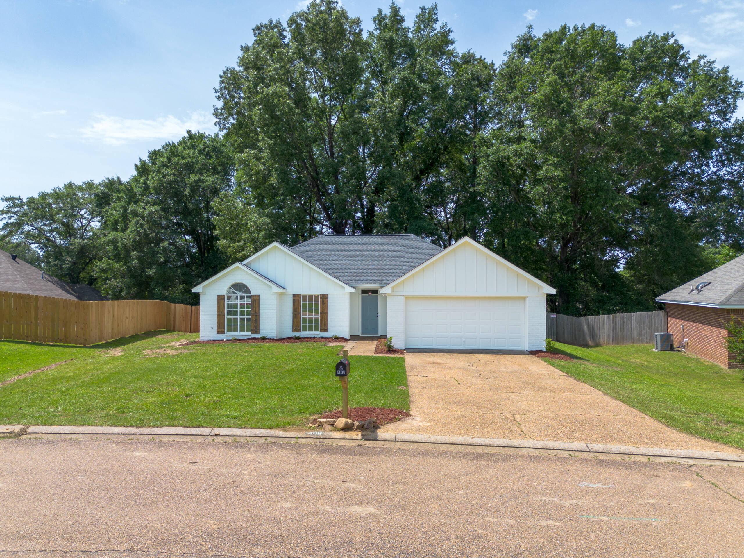 Residential real estate exterior photographed by Mac's Aerial in the Jackson, Mississippi area