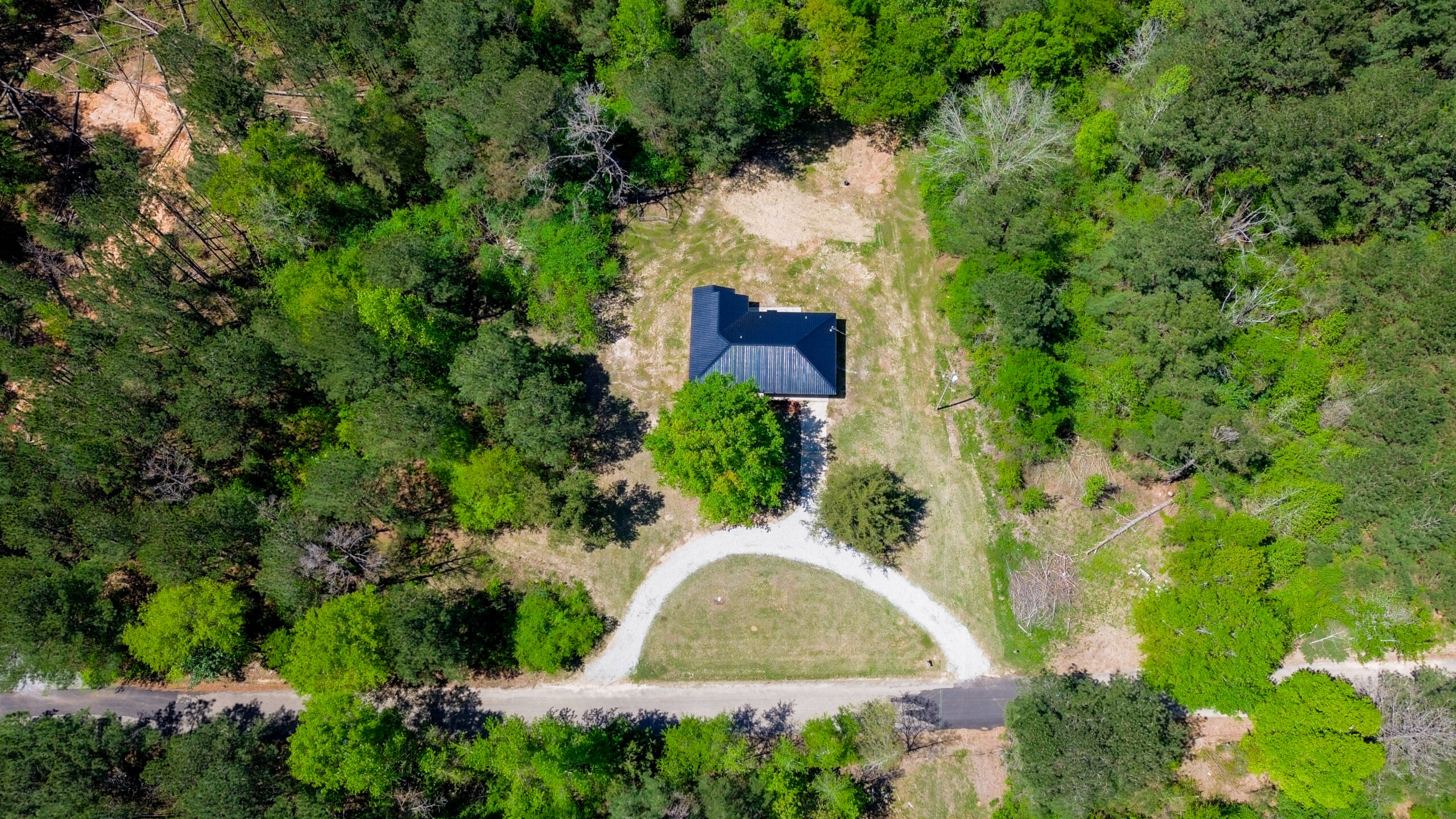 Remodeled Woodland Home Real Estate Photography in Mendenhall, Mississippi